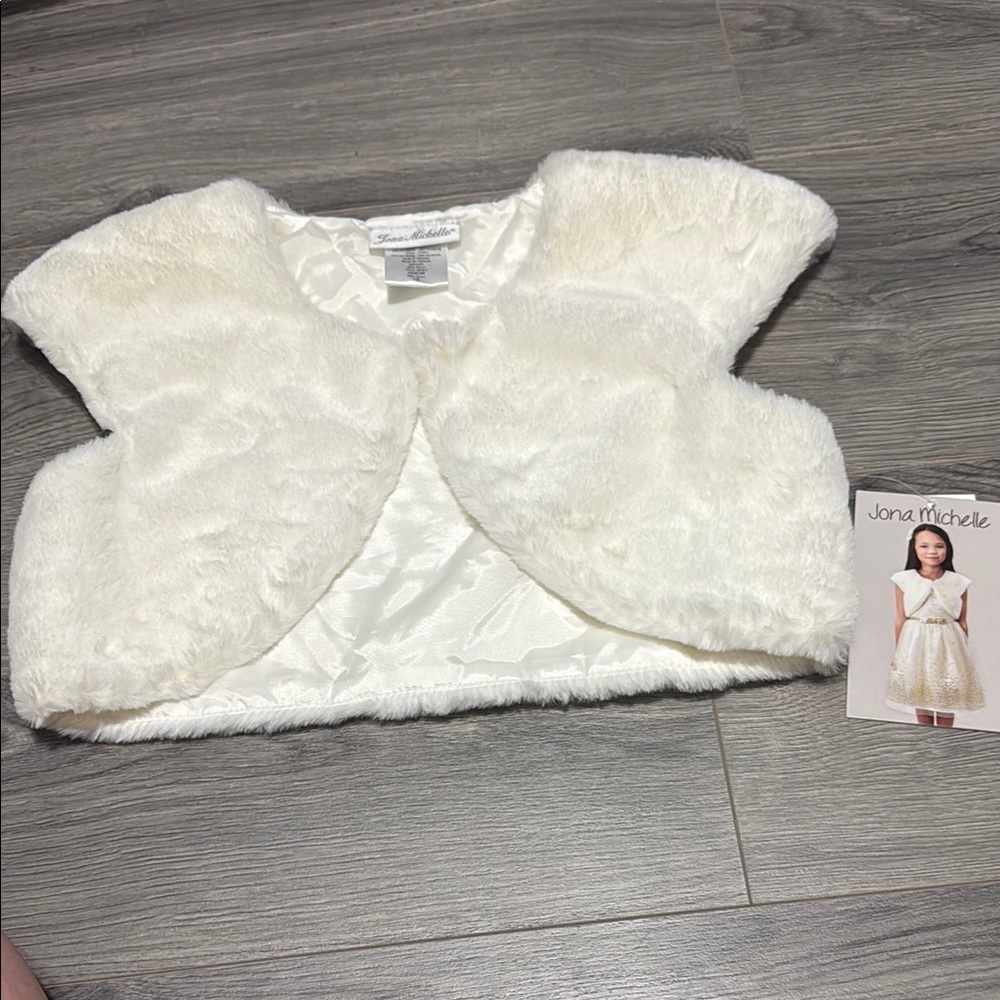 Jona Michelle White Faux Fur Vest Elegant Bolero Style**